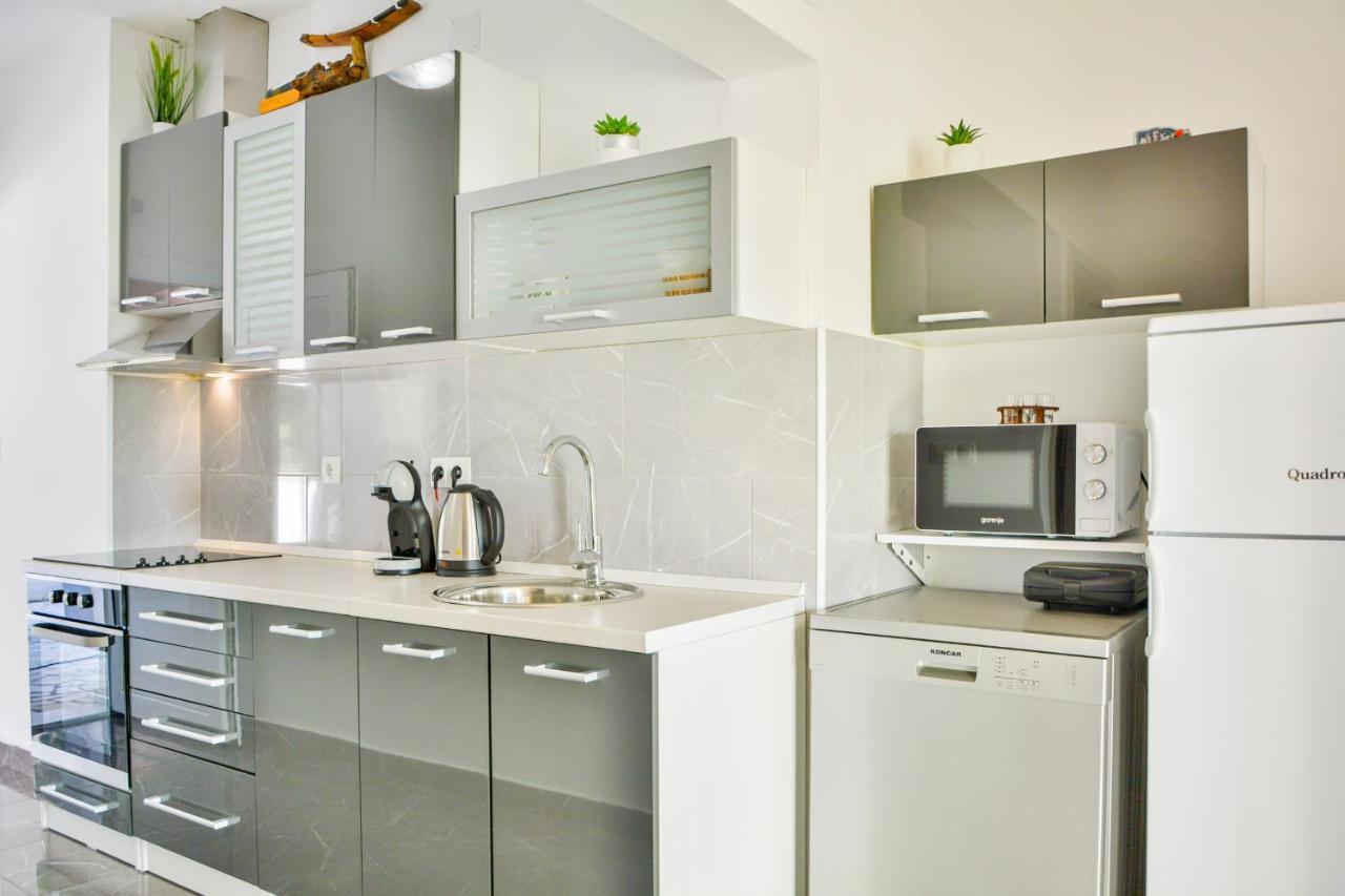 Apartments Did Ive Sibinj Krmpotski Exterior photo